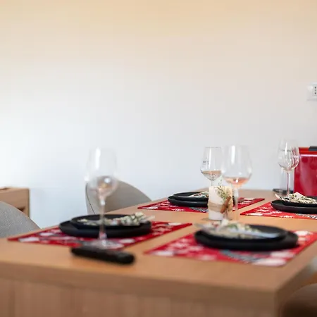 Central Apartments *