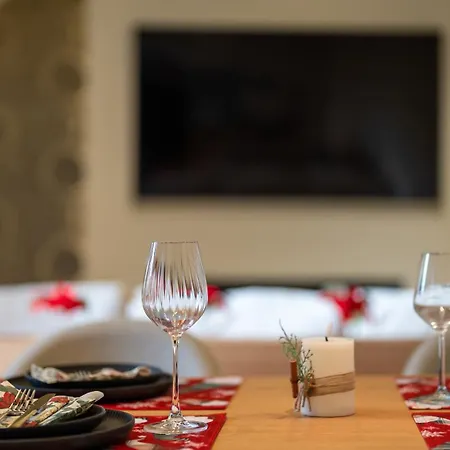 Central Apartments *