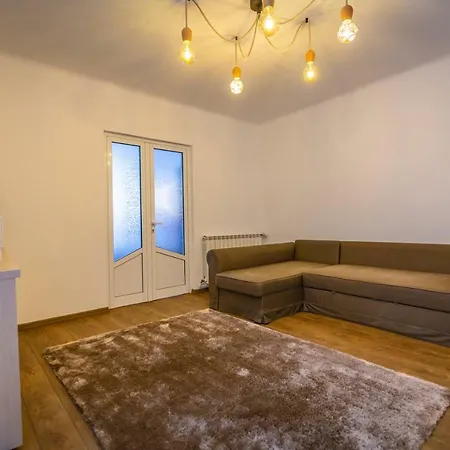 Central Apartments *