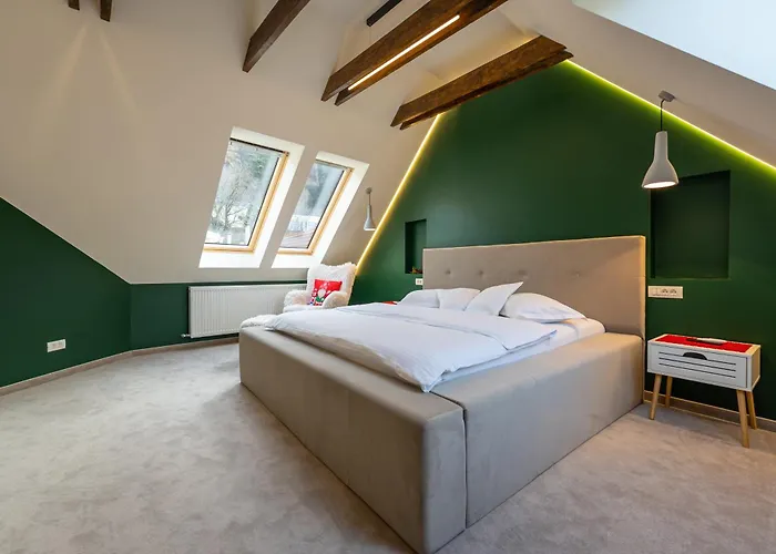 Central Apartments Апартаменты