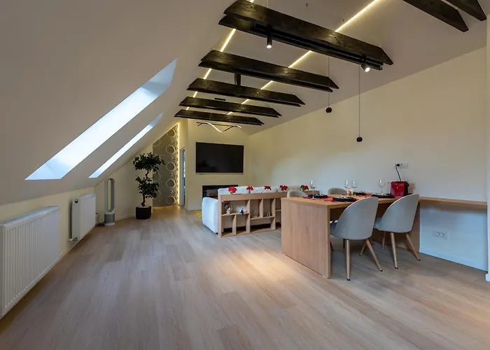 Central Apartments Апартаменты