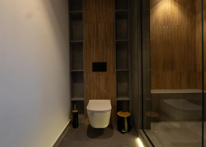 Central Apartments *