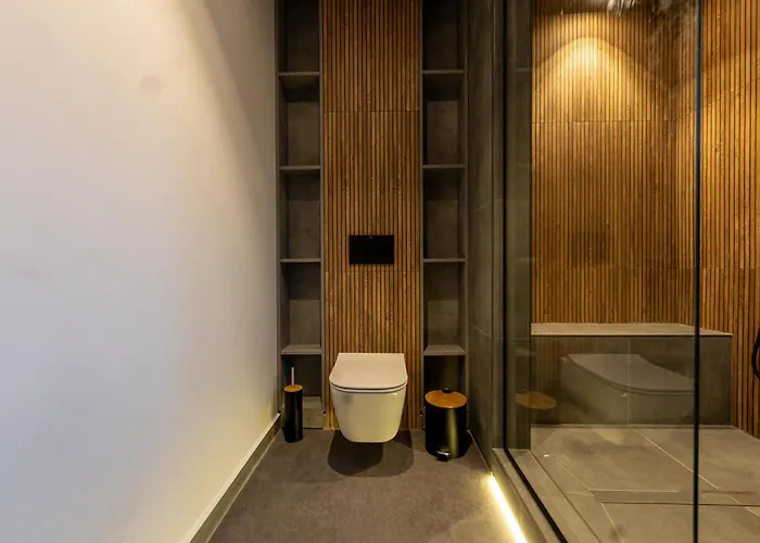 Central Apartments Апартаменты